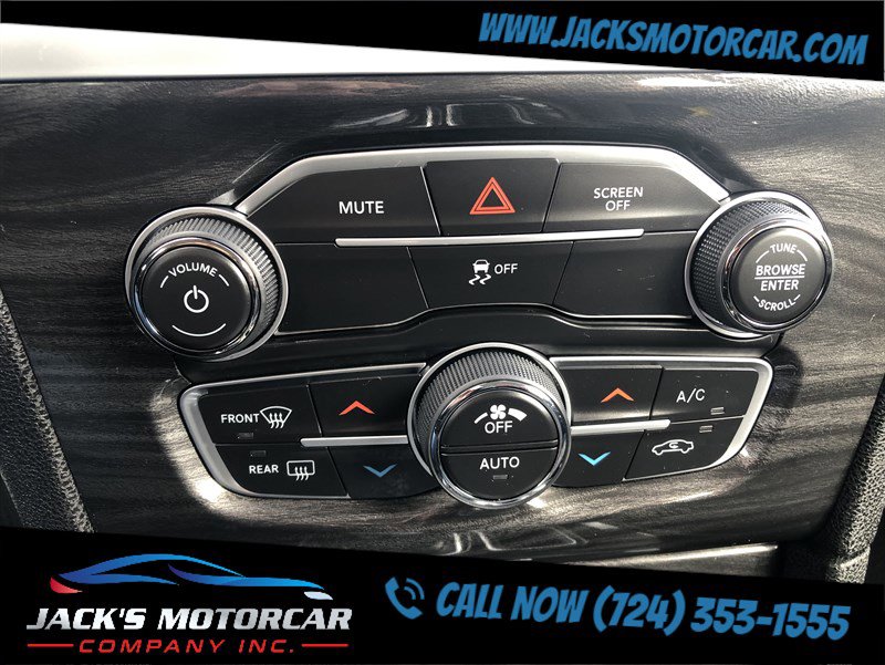 Used 2022 Chrysler 300 Touring w/ Sport Appearance Package image 17