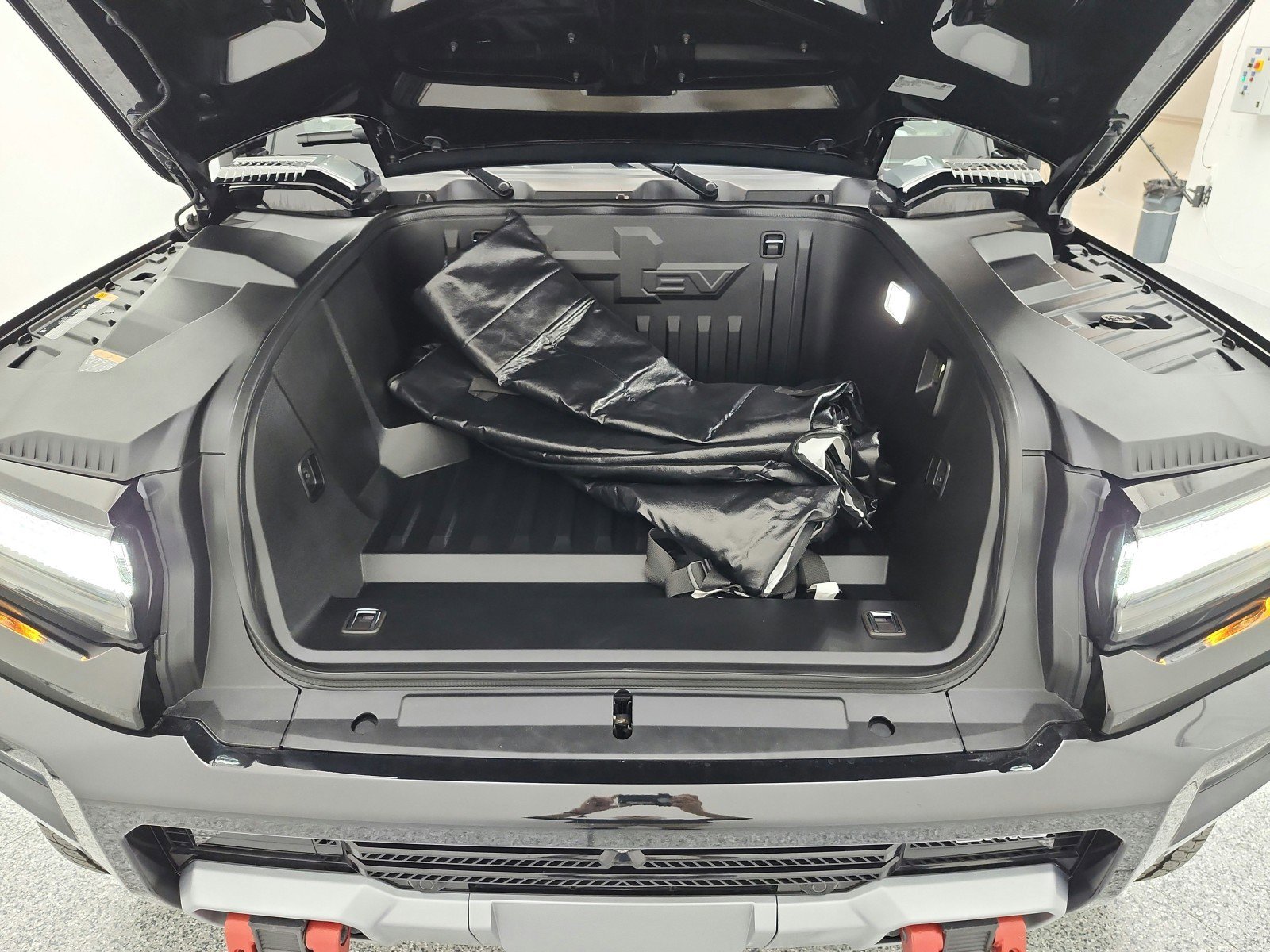 Used 2024 GMC Hummer EV 2X w/ LPO, Sport Package image 15