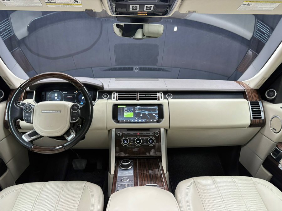 Used 2017 Land Rover Range Rover HSE image 39