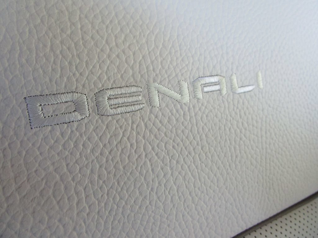 New 2026 GMC Yukon XL Denali w/ Advanced Technology Package RWD image 26