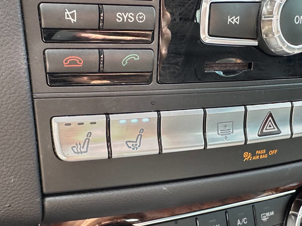 Used 2014 Mercedes-Benz CLS 550 4MATIC image 34