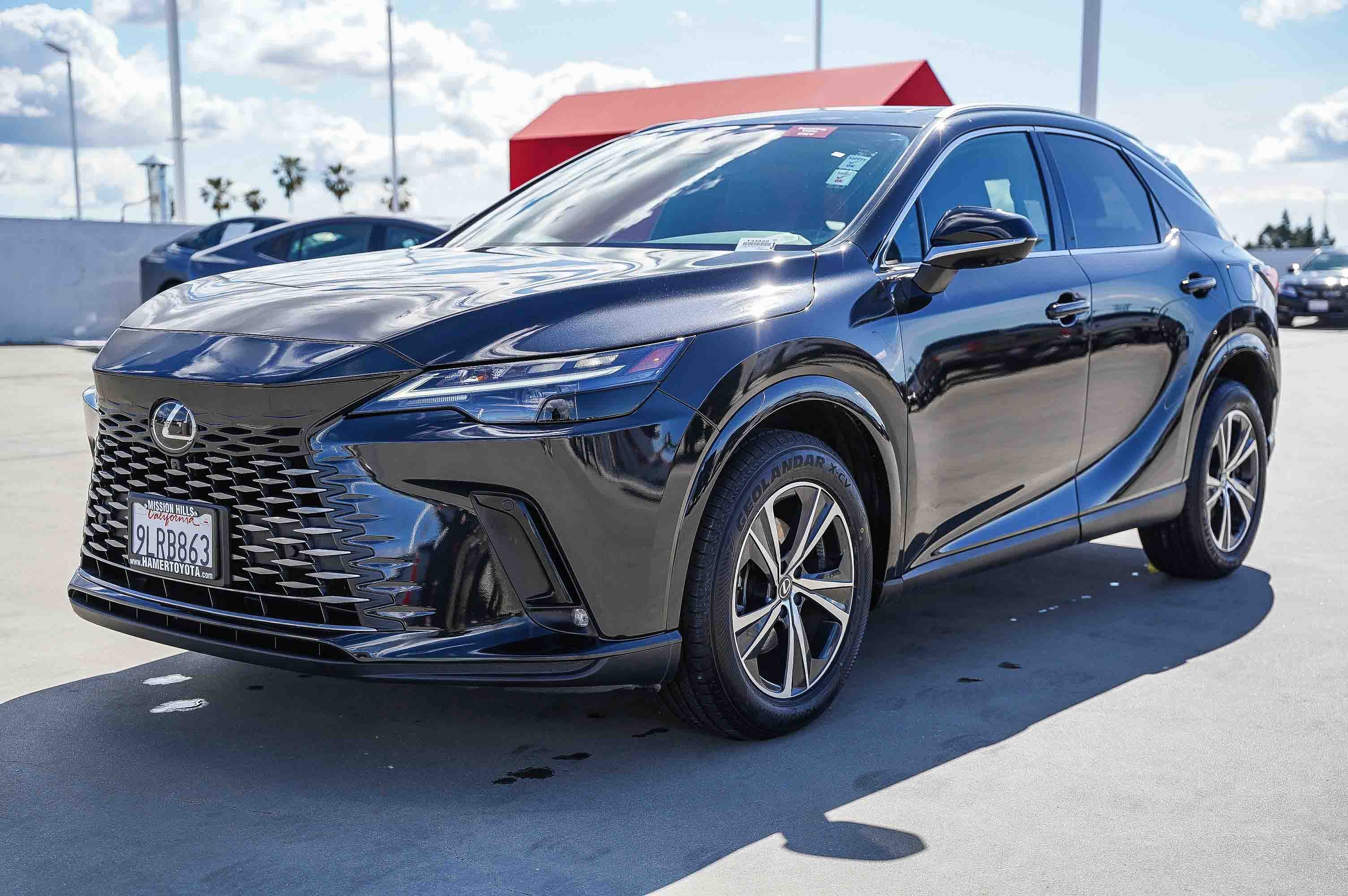 Used 2024 Lexus RX 350 Premium w/ Convenience Package image 3