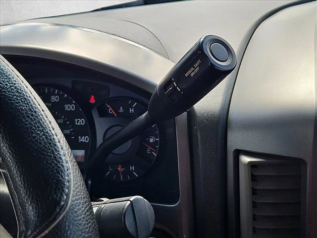 Used 2004 Nissan Titan SE w/ (Pop) Se Popular Pkg W/Bench AWD/4WD image 12