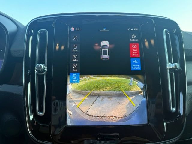Used 2023 Volvo XC40 Recharge Ultimate AWD/4WD image 17