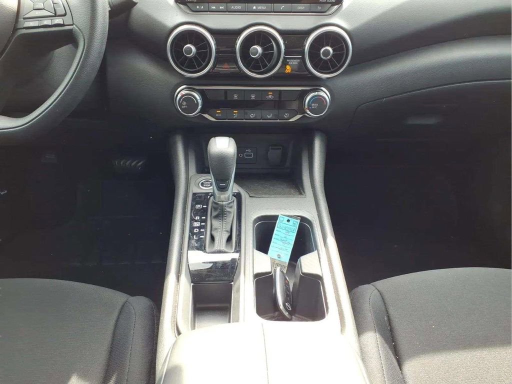 Used 2025 Nissan Sentra S image 11