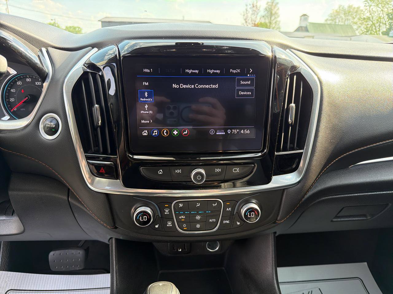 Used 2020 Chevrolet Traverse LT AWD/4WD image 11