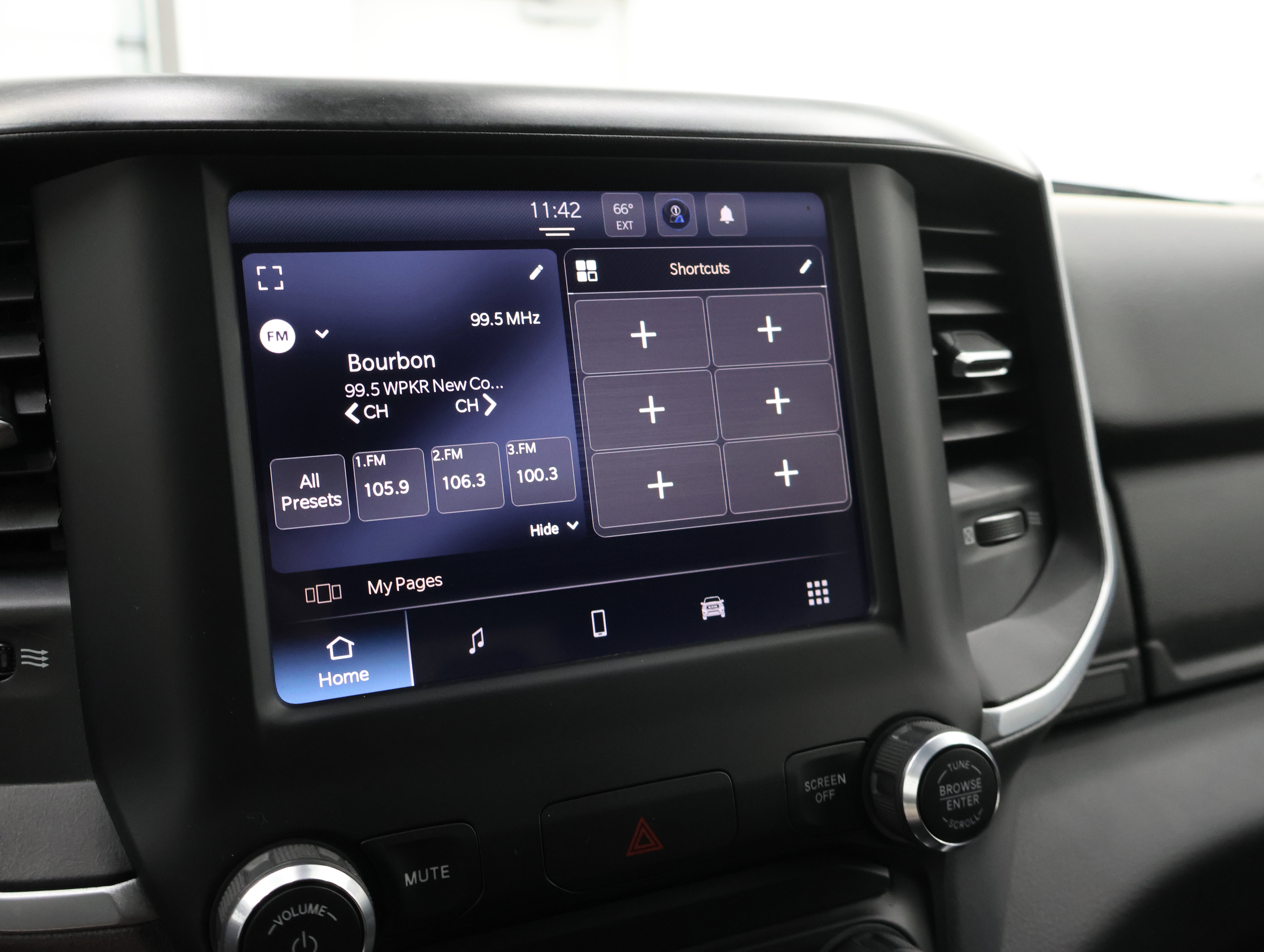 Used 2022 RAM 1500 Big Horn AWD/4WD image 44