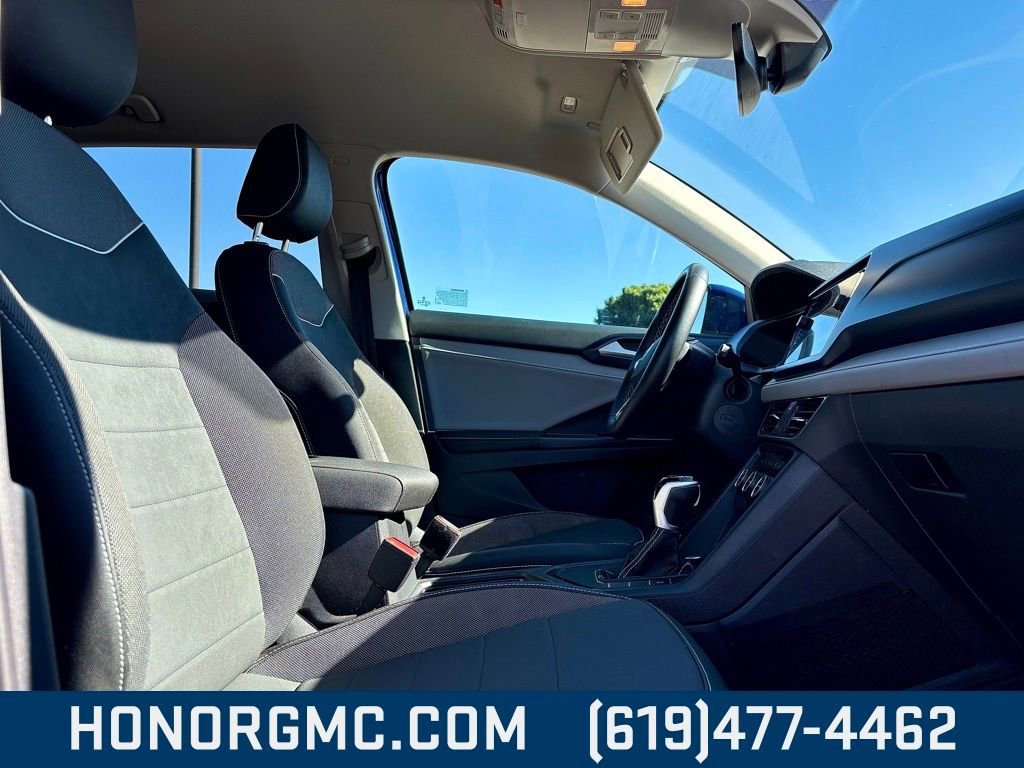 Used 2024 Volkswagen Taos SE image 19