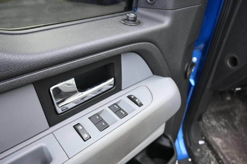 Used 2013 Ford F150 XLT w/ XLT Chrome Pkg AWD/4WD image 6