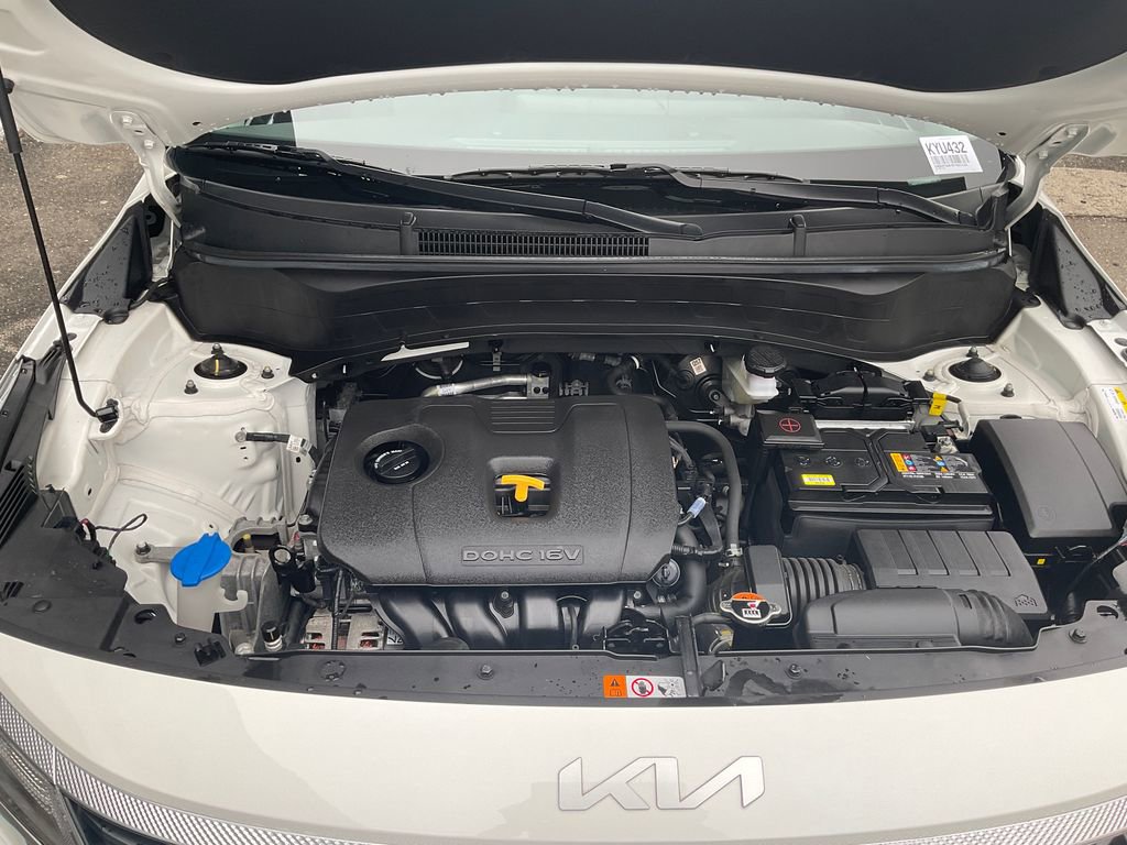 Used 2024 Kia Seltos LX image 10