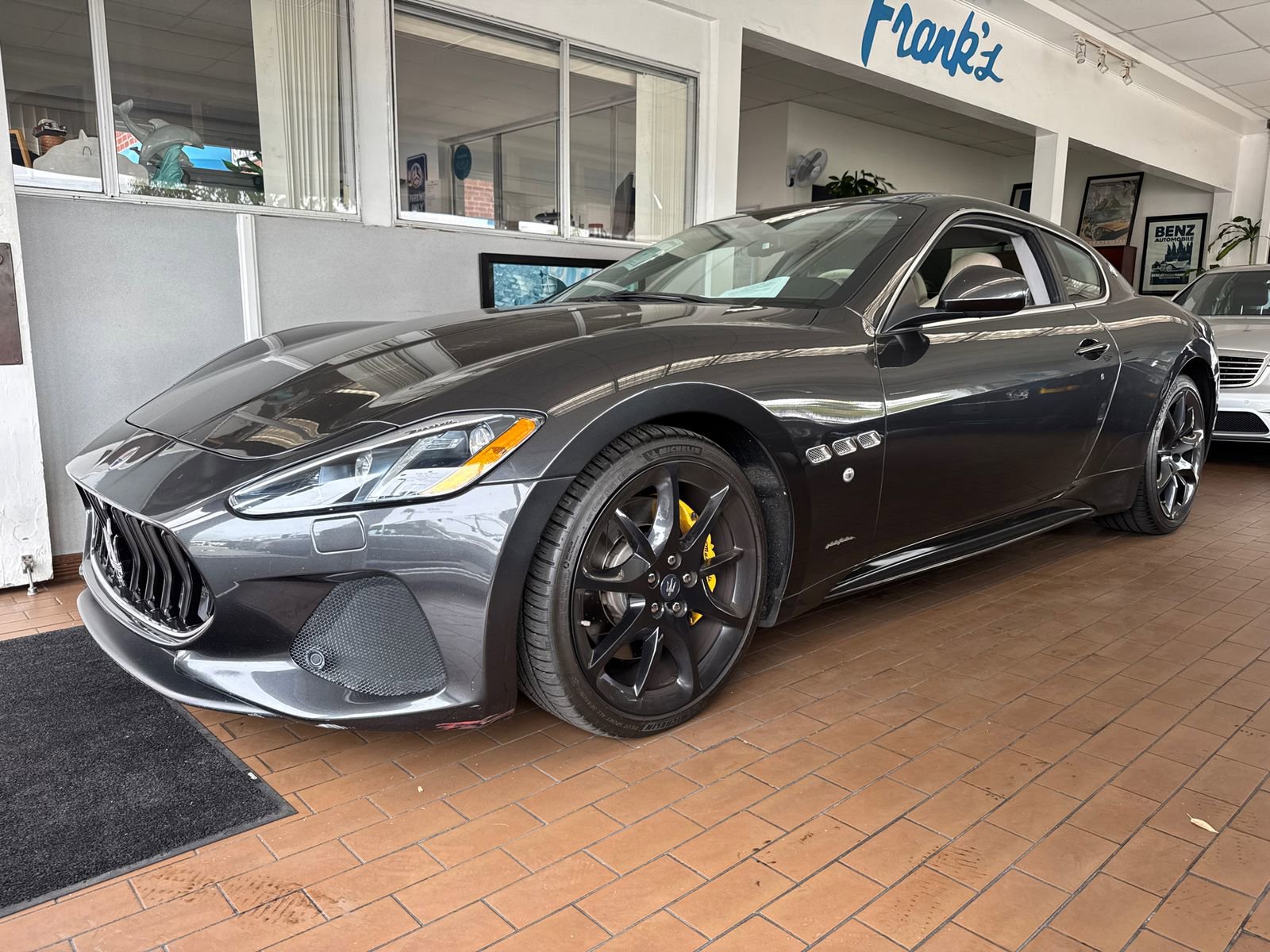 Used 2018 Maserati GranTurismo MC image 2