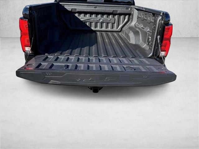 Used 2024 Chevrolet Colorado ZR2 w/ Safety Package image 8
