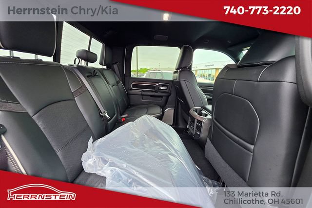 New 2026 RAM 2500 Laramie AWD/4WD image 34
