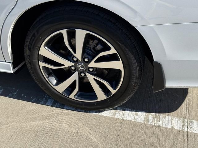 Used 2023 Honda Odyssey Touring image 7