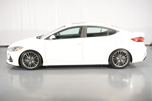 Used 2018 Hyundai Elantra Sport w/ Cargo Package FWD image 2
