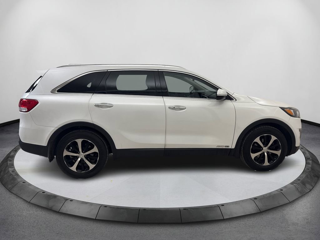 Used 2018 Kia Sorento EX w/ EX Advanced Touring Package AWD/4WD image 4