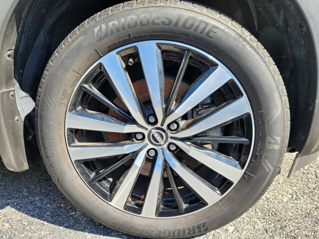 Certified 2024 Nissan Pathfinder Platinum w/ Cargo Package AWD/4WD image 22