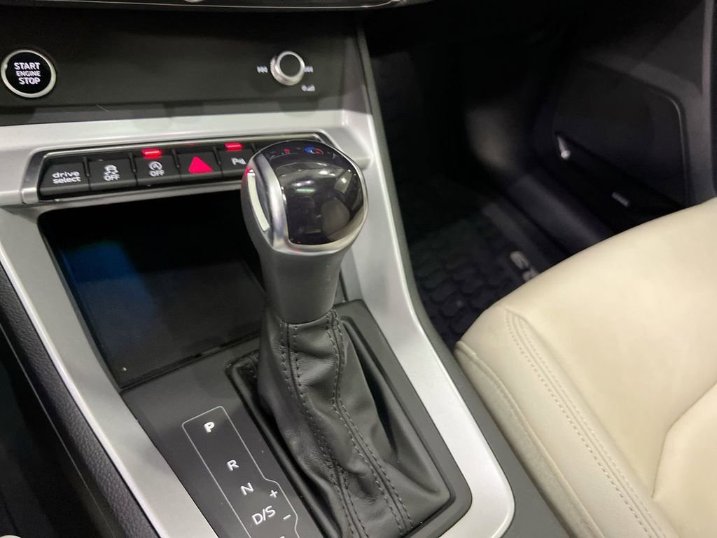 Used 2022 Audi Q3 2.0T Premium Plus image 17
