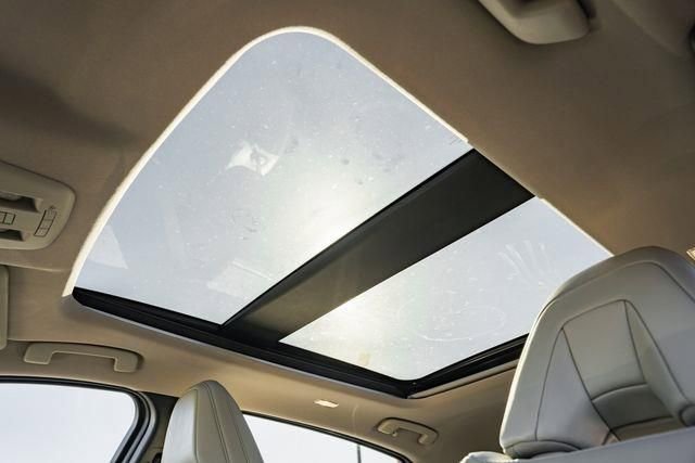 Used 2023 Nissan Ariya AWD image 32