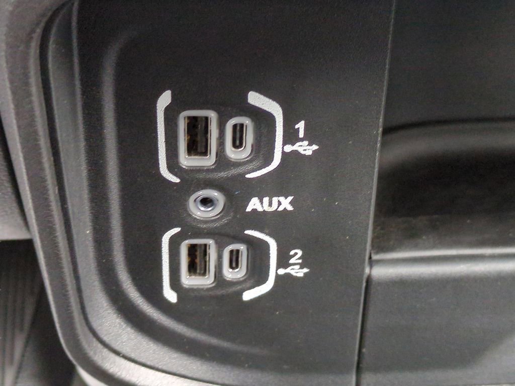 Used 2024 RAM 3500 Tradesman image 15