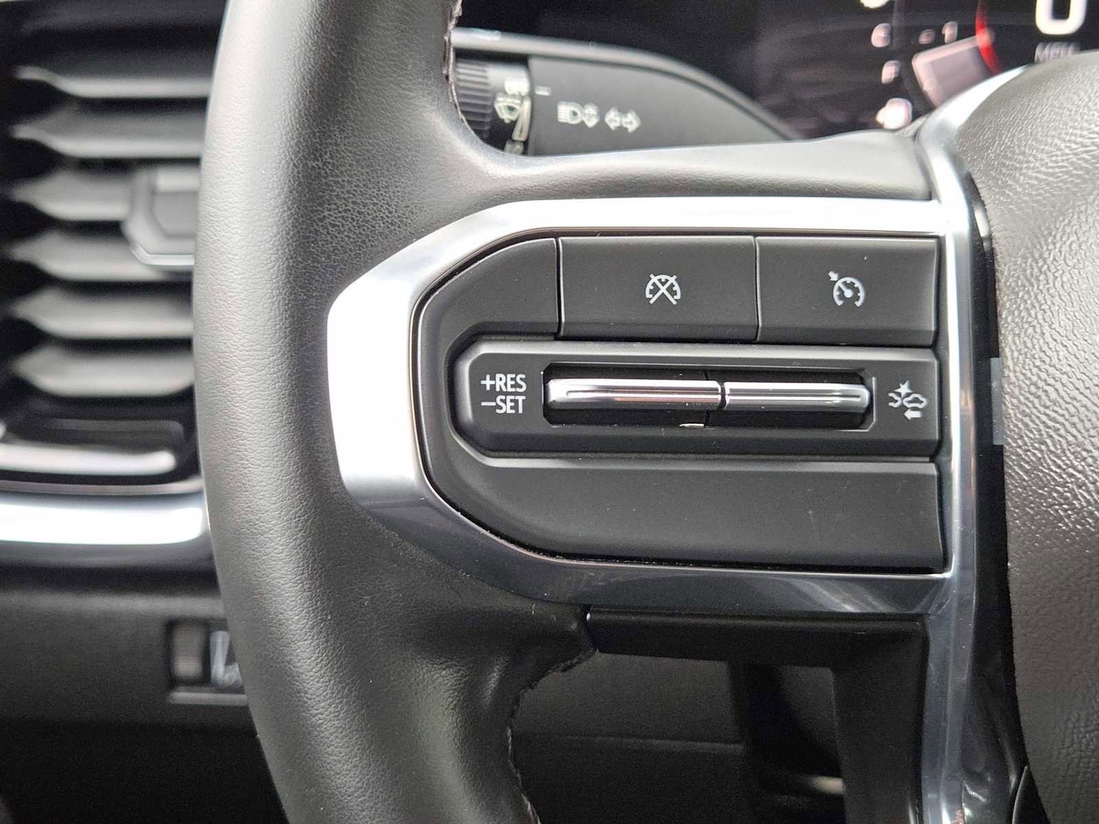 Certified 2023 GMC Canyon Elevation w/ Elevation Premium Package image 24