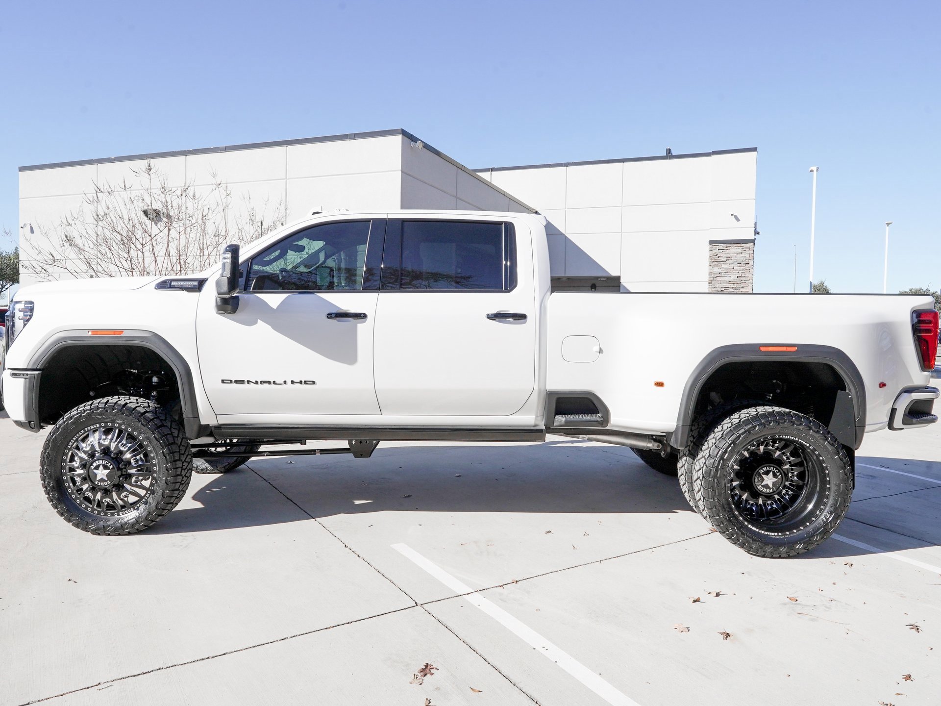 Used 2025 GMC Sierra 3500 Denali Ultimate image 7