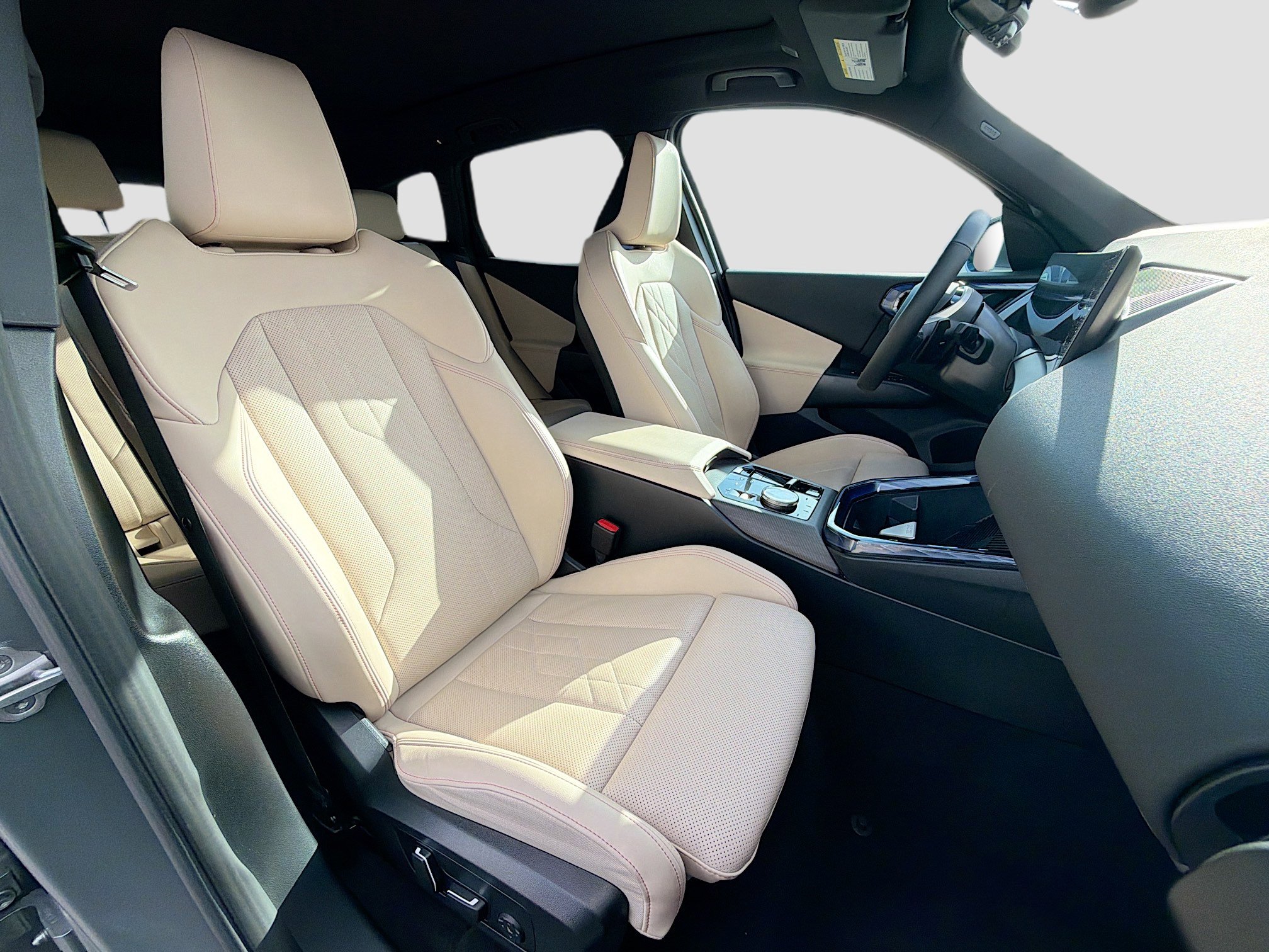 Used 2025 BMW X3 xDrive30i w/ Premium Package image 15