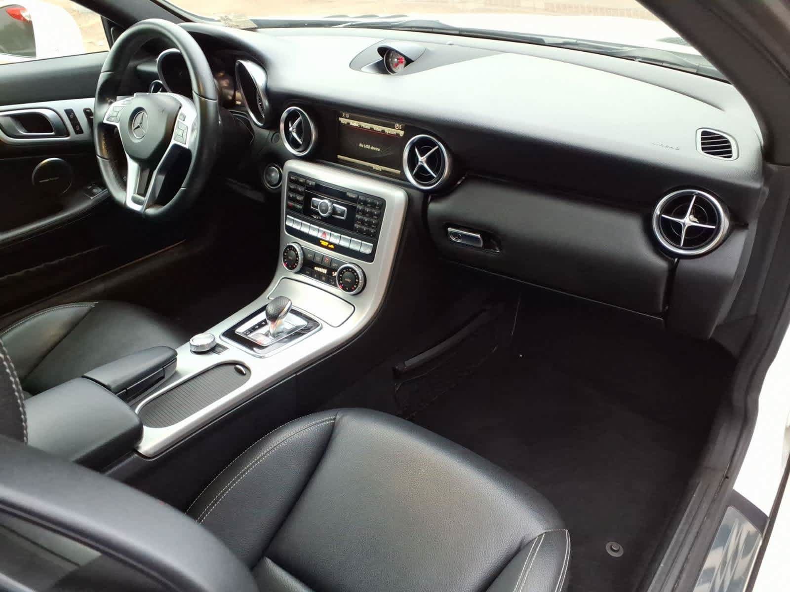 Used 2016 Mercedes-Benz SLK 300 w/ Premium 2 Package image 14