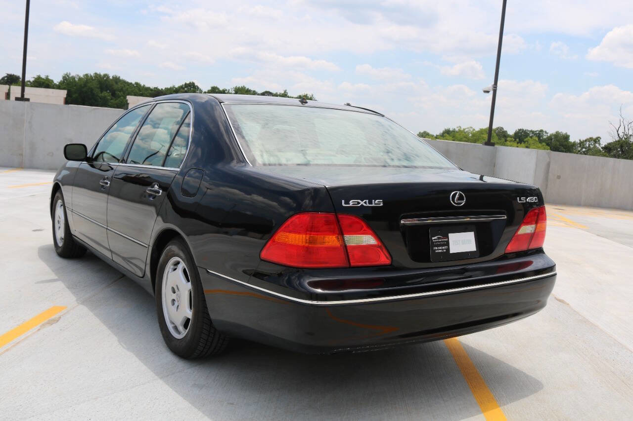 Used 2002 Lexus LS 430 RWD image 26