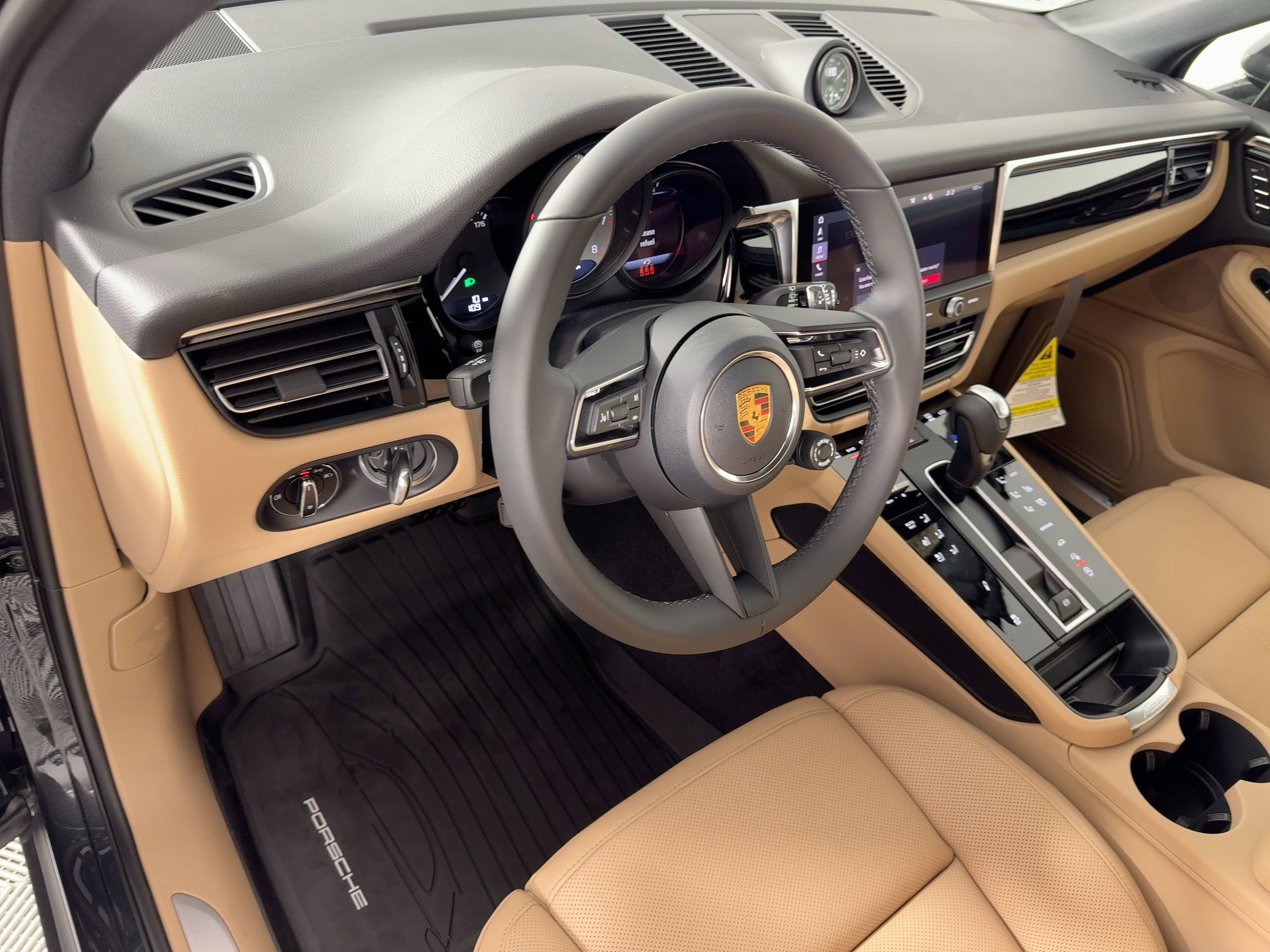 Used 2026 Porsche Macan S image 4