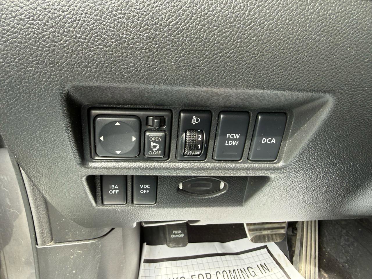 Used 2009 INFINITI FX35 AWD w/ Technology Pkg image 21