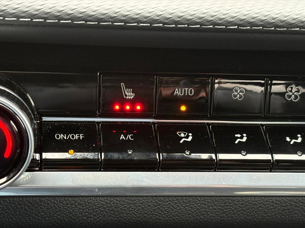 Used 2025 Chevrolet Equinox LT w/ Convenience Package II image 13