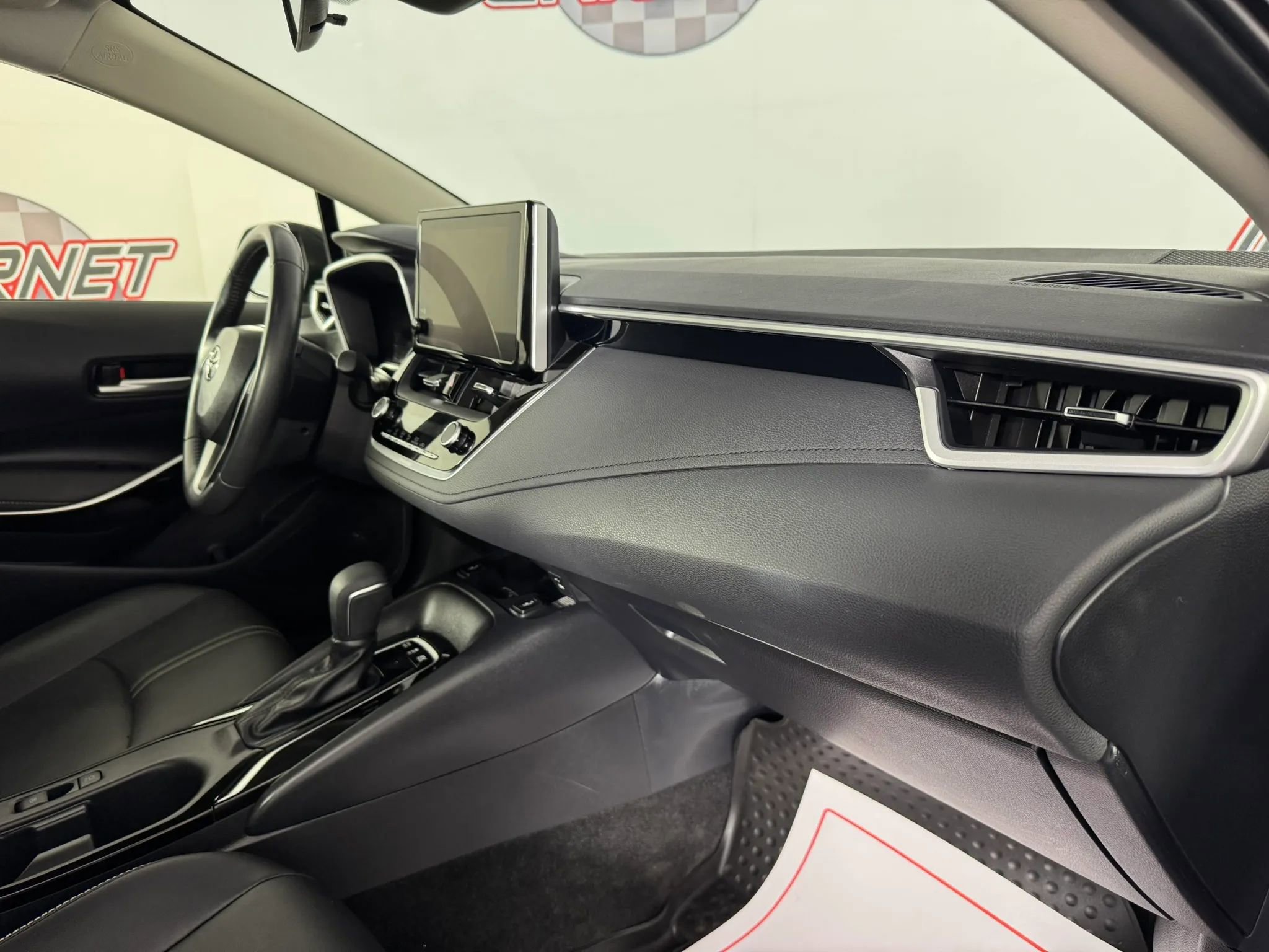 Used 2024 Toyota Corolla XLE FWD image 12