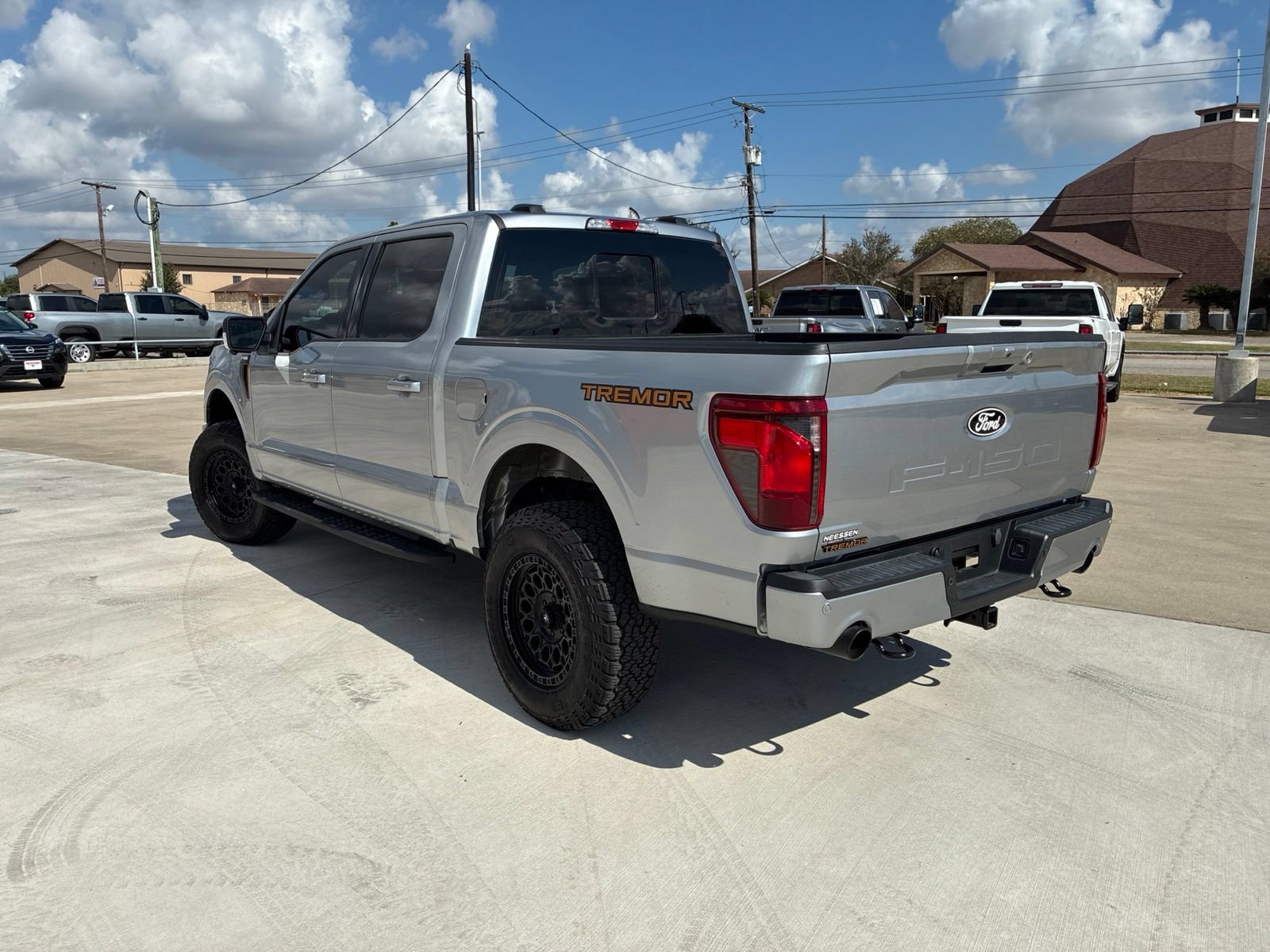 Used 2025 Ford F150 Tremor w/ Mobile Office Package AWD/4WD image 5
