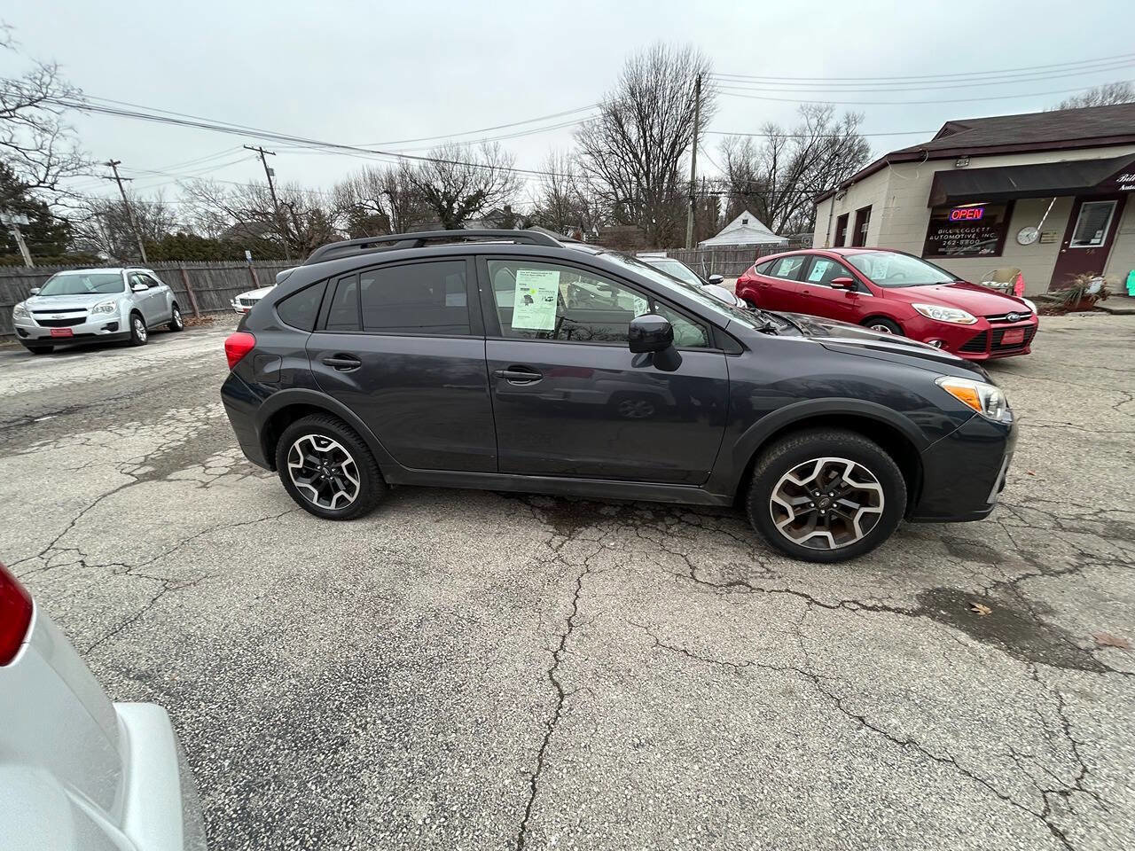 Used 2017 Subaru Crosstrek 2.0i Premium w/ Moonroof Package image 14