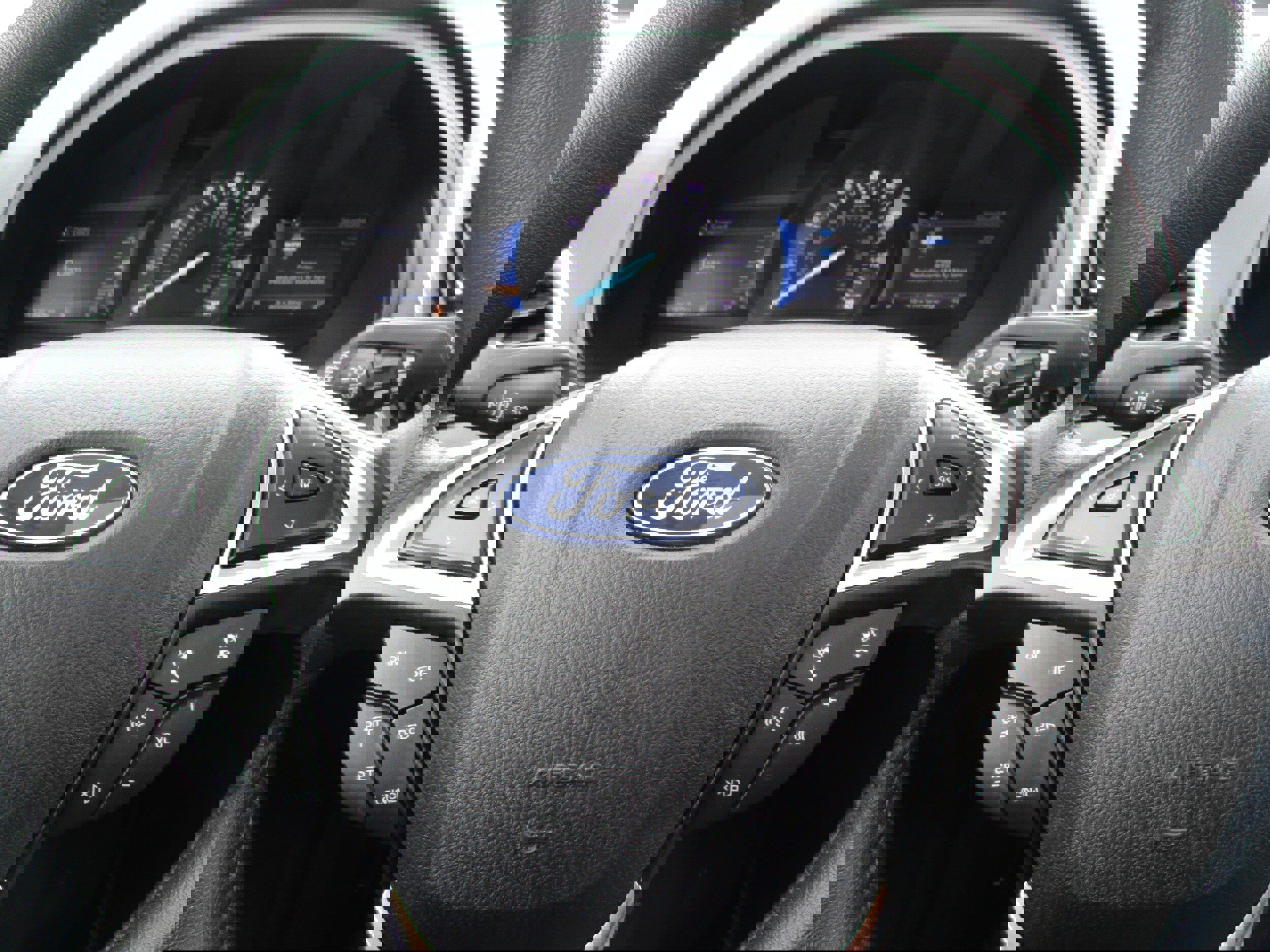 Used 2024 Ford Edge Titanium image 17