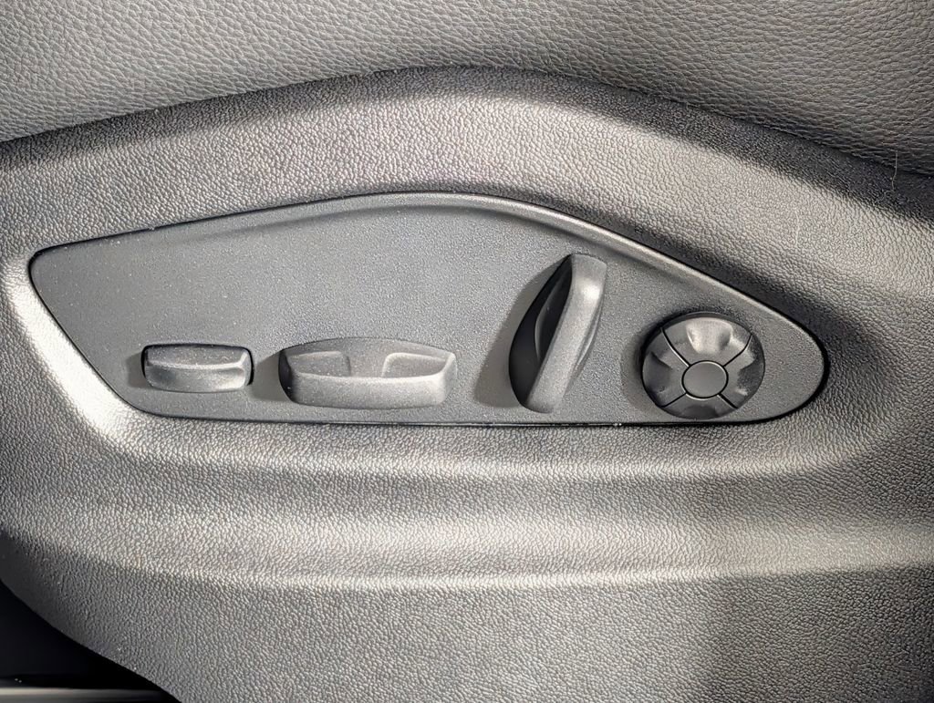 New 2026 Porsche Cayenne image 29