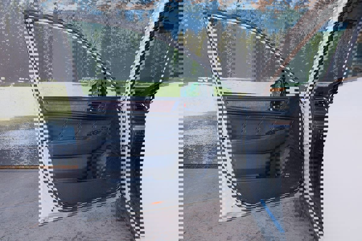 Used 2018 Subaru Outback 3.6R Limited w/ Popular Package #2 image 9