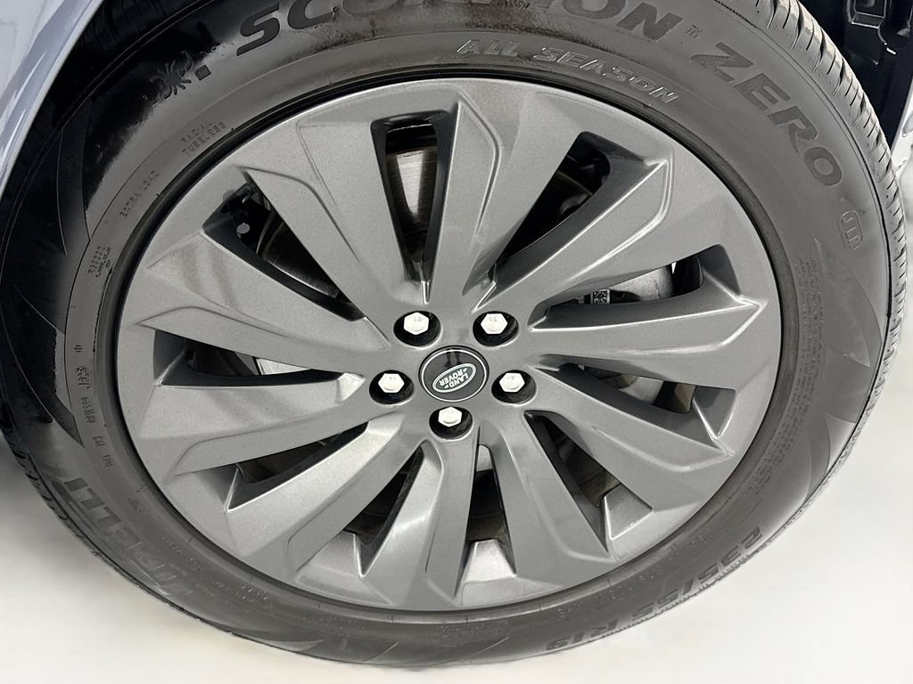 Certified 2025 Land Rover Discovery Sport S AWD/4WD image 31