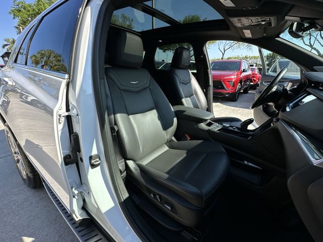 Certified 2023 Cadillac XT4 Premium Luxury w/ Enhanced Visibility Package image 34