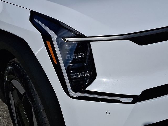 Used 2026 Kia EV9 Light image 11