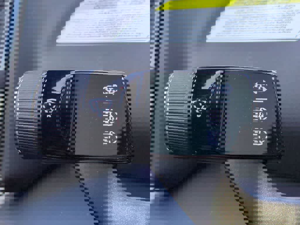 New 2025 Volvo EX30 Plus w/ Protection Package Premier image 26