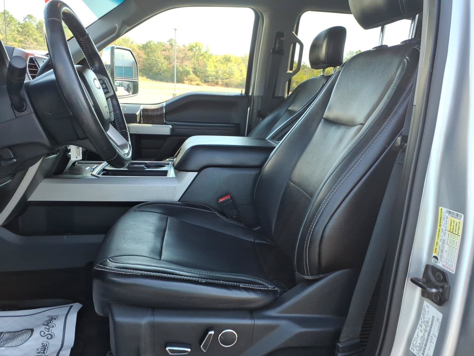 Used 2017 Ford F250 Lariat w/ Chrome Package AWD/4WD image 11