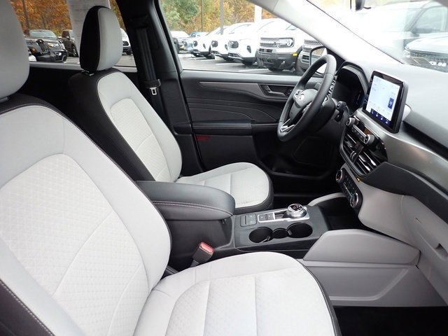 Certified 2024 Ford Escape Active image 10