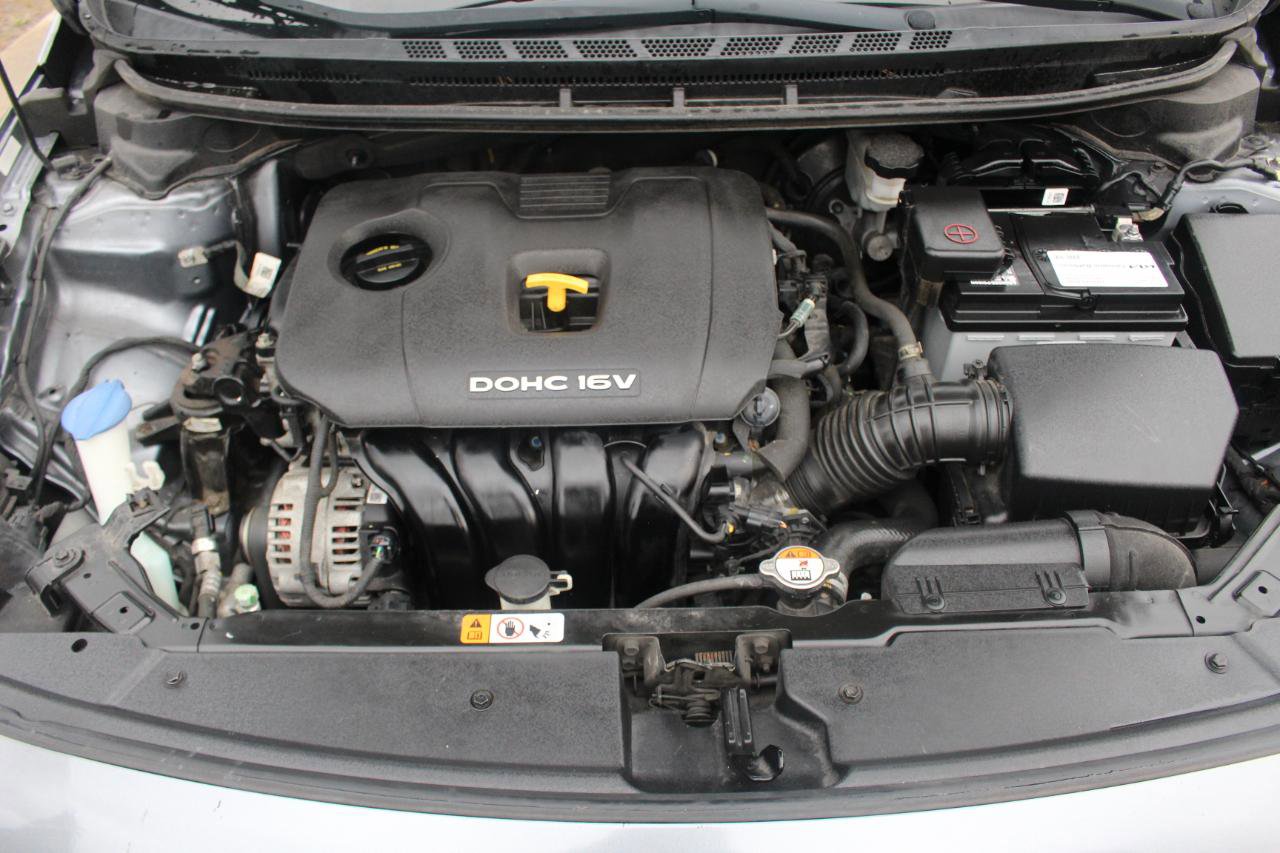 Used 2017 Kia Forte S w/ S Technology Package image 45