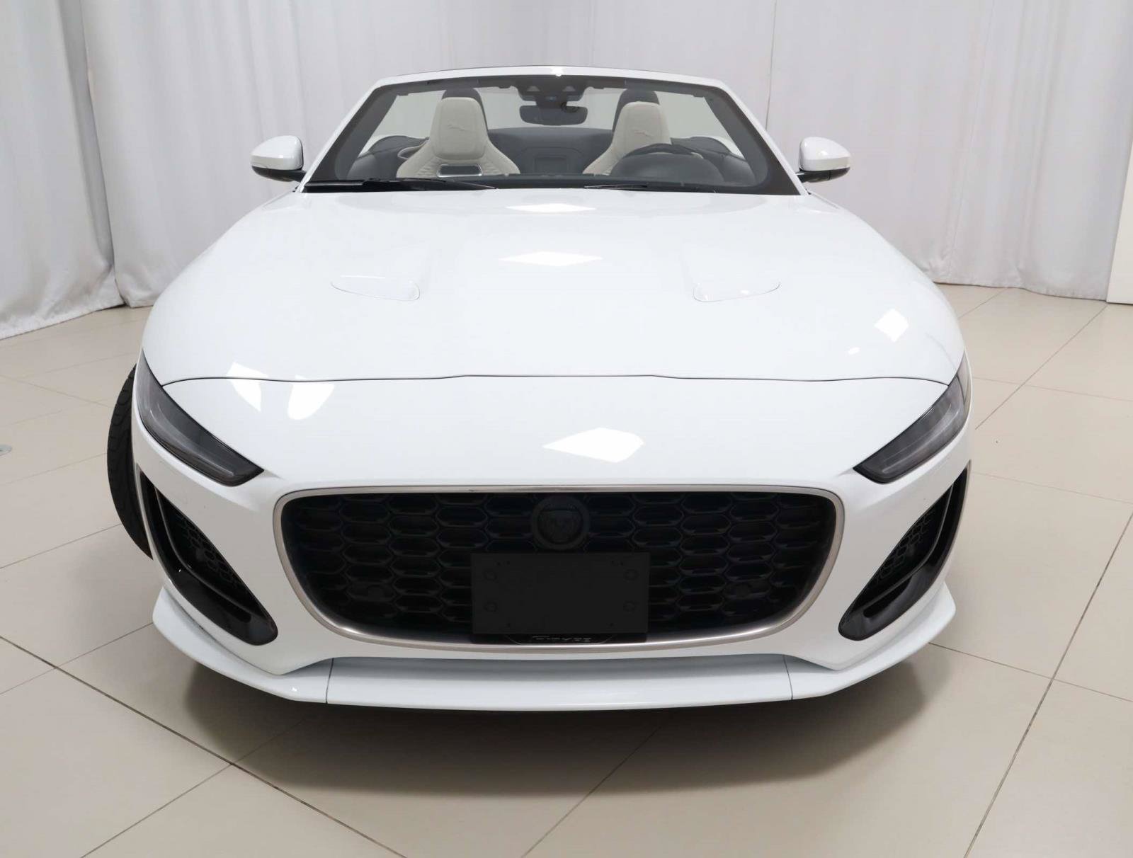 Used 2024 Jaguar F-TYPE Convertible AWD image 8