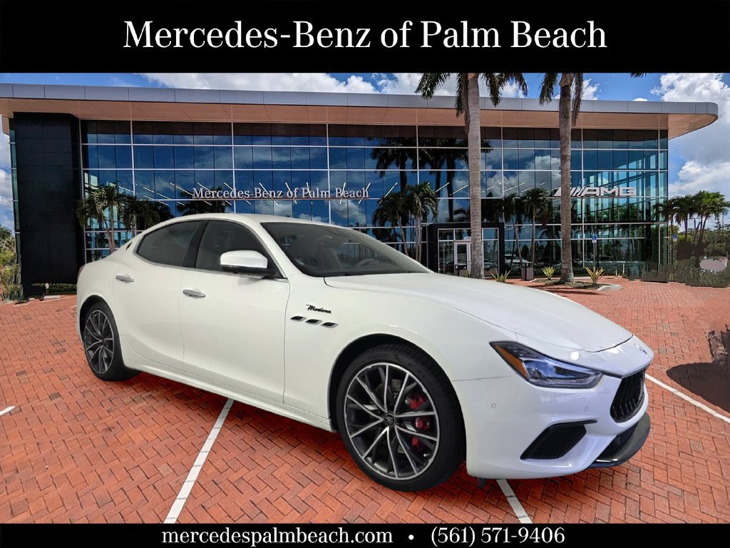 Used 2023 Maserati Ghibli Modena RWD image 1