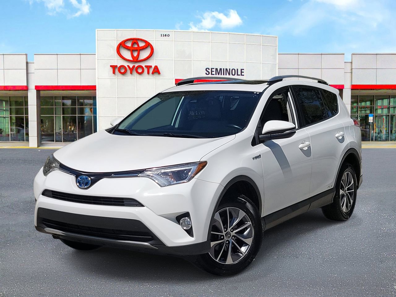 Used 2017 Toyota RAV4 XLE w/ All Weather Liner Package