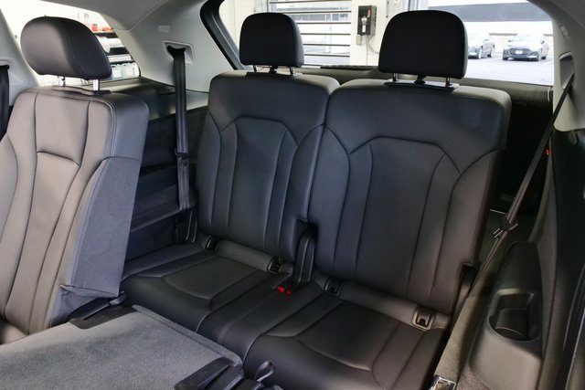 Used 2024 Audi Q7 3.0T Premium Plus image 13