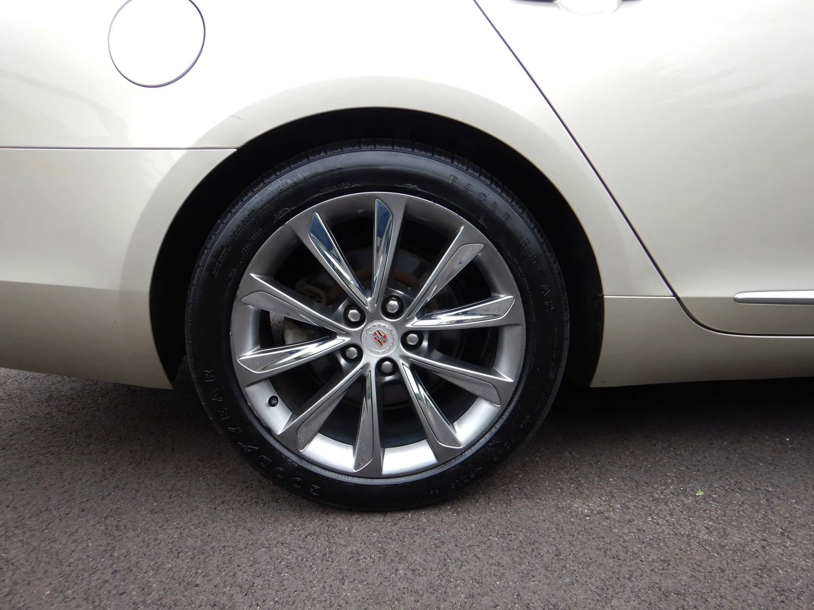 Used 2013 Cadillac XTS image 26